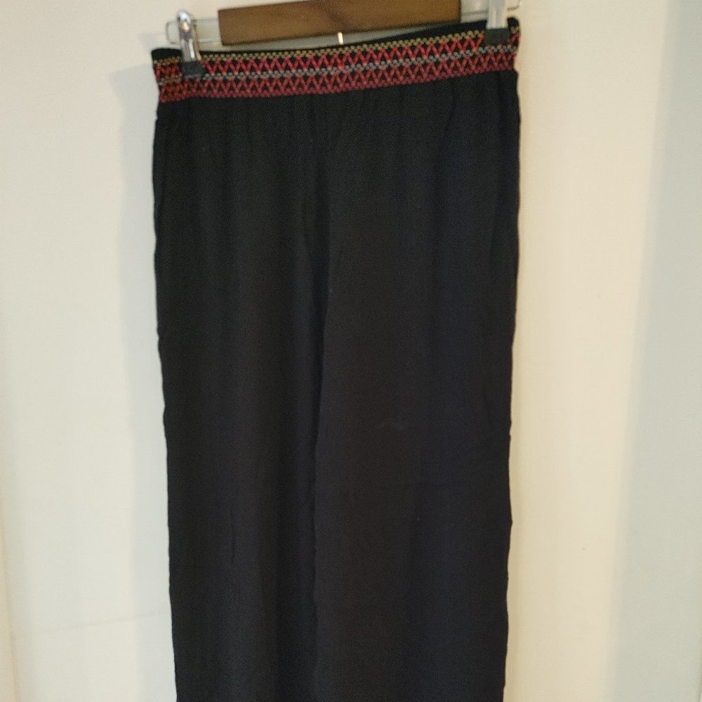 Women's Open Legged Gaucho Pants
